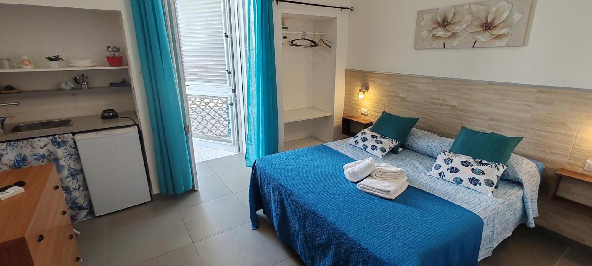 Cortili Del Mar Hotel Торе Сан Джовани Удженто Екстериор снимка